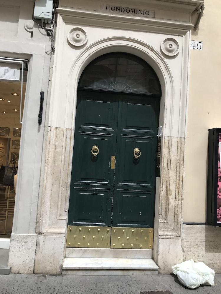Ht Romeo Al Babuino Hotel Exterior photo