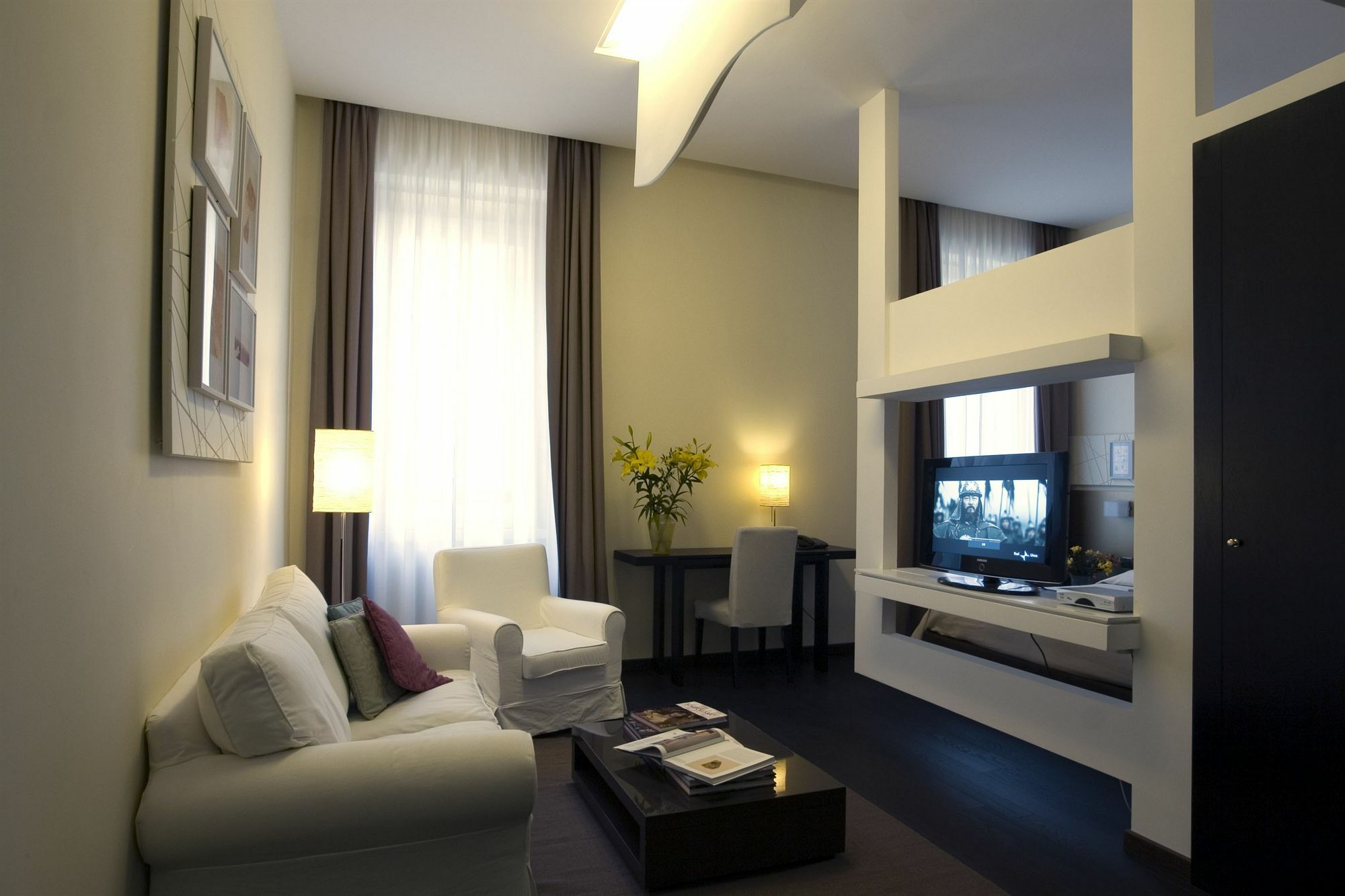 Ht Romeo Al Babuino Hotel Exterior photo